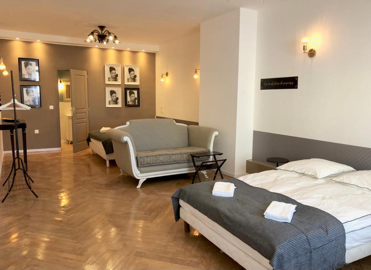 Hotel D'Artiste Pierrefontaine-les-Varans Luaran gambar