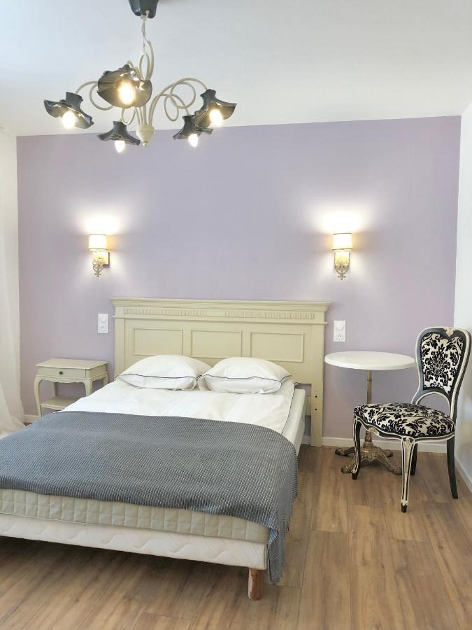 Hotel D'Artiste Pierrefontaine-les-Varans Luaran gambar